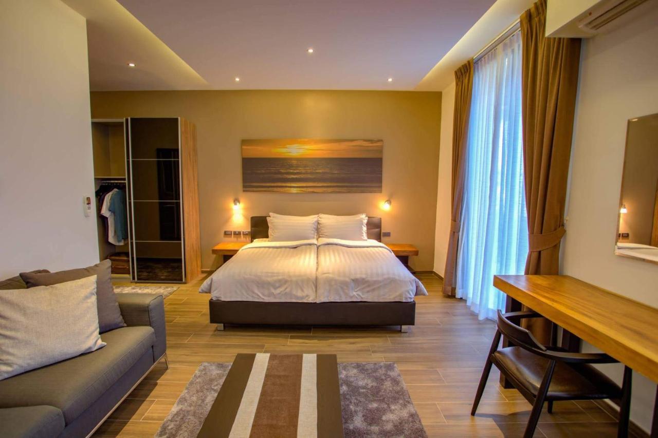 Ocean Rock Kalim Aparthotel Patong Exterior photo
