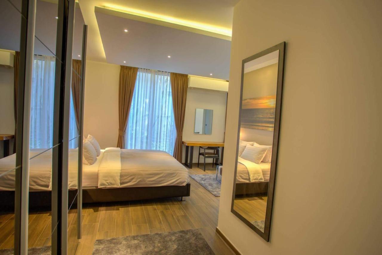 Ocean Rock Kalim Aparthotel Patong Exterior photo